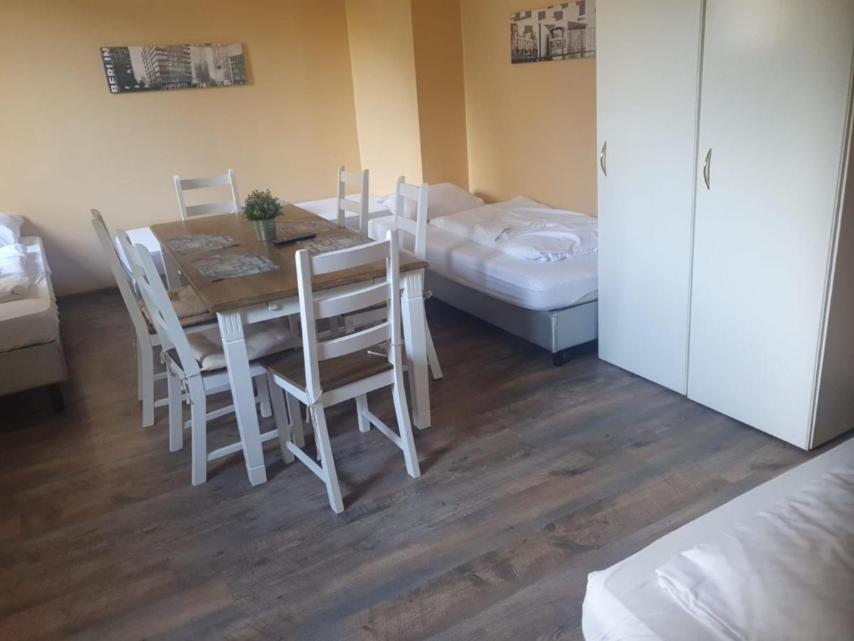 Pension 11 Apartments By Lorenc 柏林 外观 照片