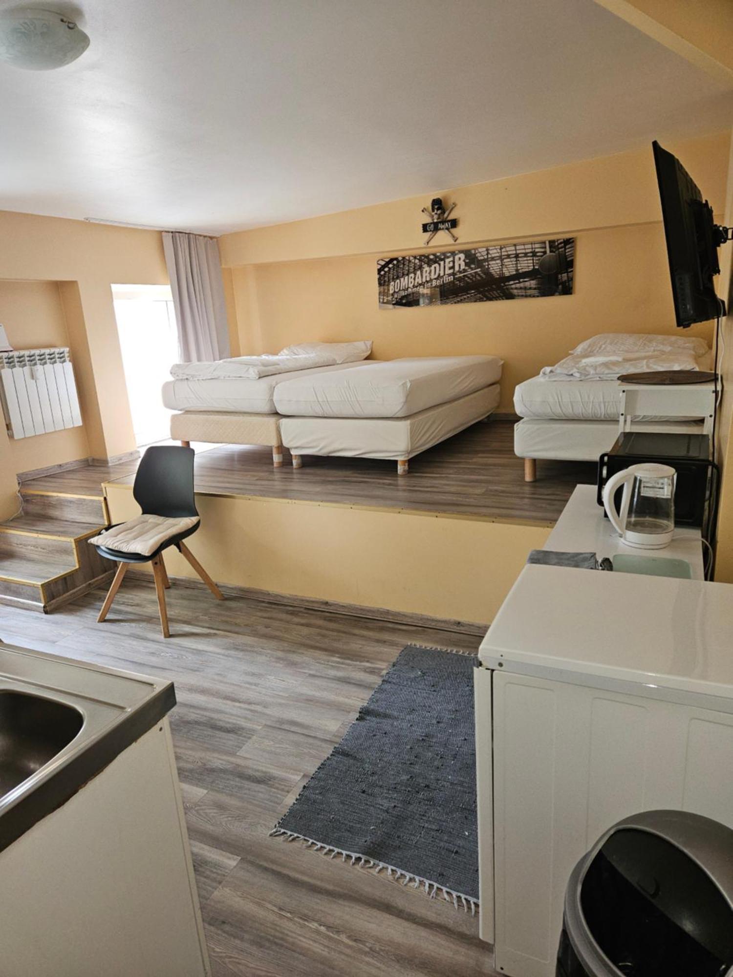 Pension 11 Apartments By Lorenc 柏林 外观 照片